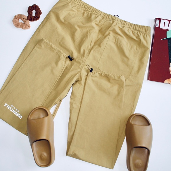 FEAR OF GOD ESSENTIALS ‘Amber’ Nylon Track Pants - Picture 4 of 5